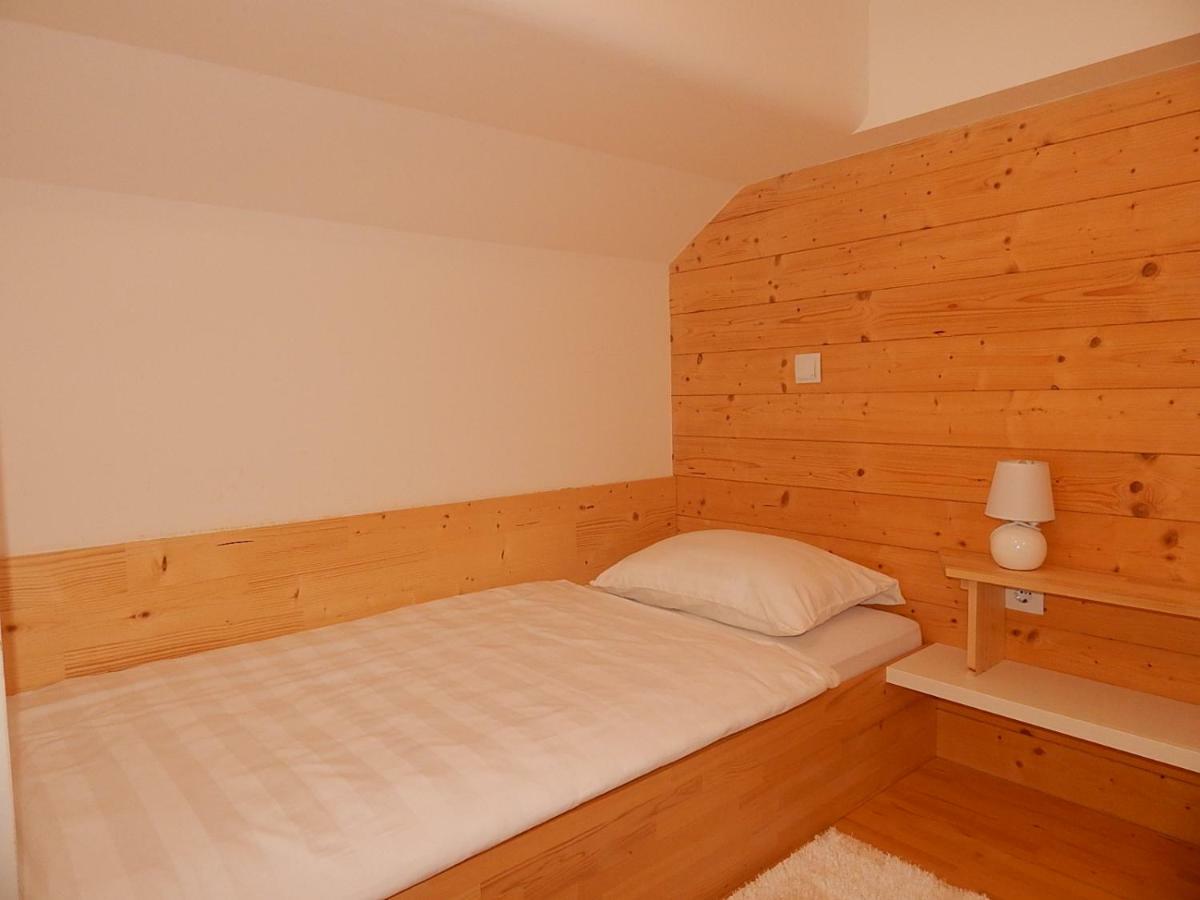 Studio Apartman Lakasa Rakovica Kültér fotó