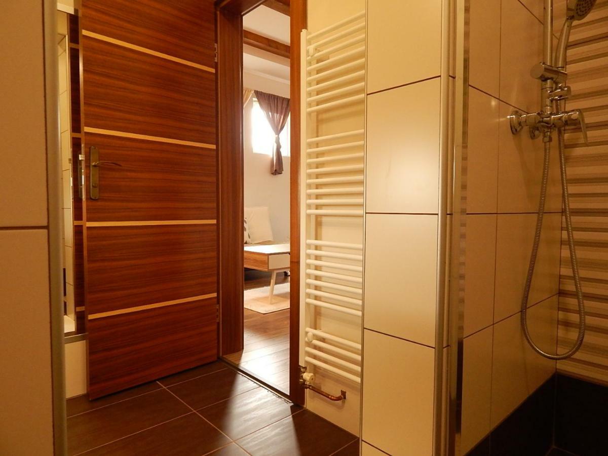 Studio Apartman Lakasa Rakovica Kültér fotó